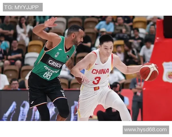 男篮中国对阵黄蜂腾讯精彩赛事回顾与分析，球迷热情高涨助威现场气氛火热